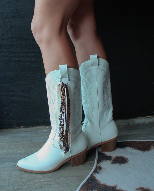 Mystery Boot Bow